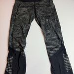 Lululemon  Womens Black Gray Zebra Print‎ Athletic Cropped Leggings Size 4 Photo 0