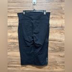 Under Armour  large cropped pants Photo 1