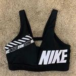 Nike  Sports Bras Photo 0