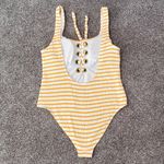 California Waves Women's Yellow Textured Grommet One-Piece Swimsuit Size L Photo 7