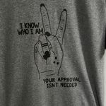 Gildan  shirt NWT   Photo 2