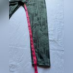 Beyond Yoga High Waisted Green Bamboo Fields Cropped Leggings Photo 11