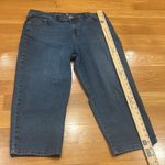 Style & Co  women’s curvy jean capri size 16 . Photo 7