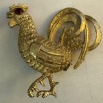 Beautiful Vintage Goldtone Red Rhinestone ROOSTER Chicken Brooch Pin Pin Gold Photo 0