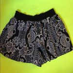 Kaitlyn ‎ Shorts Photo 3