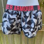 Under Armour semi-fitted heat gear lined running shorts Photo 0
