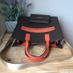 Michael Kors Set Photo 4