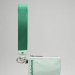Lululemon DUAL POUCH WRISTLET NWT Photo 2