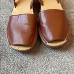 Kenneth Cole Reaction Luggage Brown Fine Glass Platform Wedge Sandals SIZE 8.5 Photo 2
