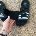 Adidas Women’s Slides Photo 2