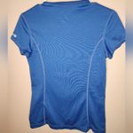 Merrell  run athletic short sleeve top size xs Photo 2