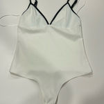 Le lis Bodysuit Photo 0