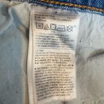 Old Navy Lightly Distressed Size 4 Medium Wash Boyfriend Style Jean Shorts. Photo 4