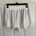 Lululemon Medium White Shake It Out High-Rise 2.5" Running Short Photo 0
