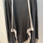RD Style  open front sweater size Medium Photo 0