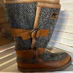Sorel  Tan and Black Herringbone Buckle Boots Photo 0