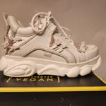 Buffalo London Cloud Butterfly Women’s White Platform Sneakers Size 10.5 Photo 6