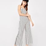 Bershka  SZ S Jumpsuit Playsuit Wide Leg Striped Photo 1