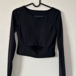 Lululemon  crop top long sleeve cut out Sz 6 Photo 0