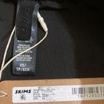 SKIMS Vinyl Skirt Photo 5