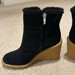 Franco Sarto NWOT Ulayna Suede Faux Shearling Wedge Booties Women’s 7.5 Black Photo 5