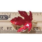 Vintage Brooch Pin Autumn Fall Maple Leaf Red Orange Gold Tone SMALL 1.25”x1” Photo 2