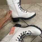 Juicy Couture White Combat Boots Gold Logo Lace Up Buckle Lug Sole Womens Sz 7 Photo 4