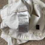 White House | Black Market White Embroidered Women's Shorts Photo 7