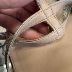 JEWEL BADGLEY MISCHKA Oakes Crystal Adorned Wedge Sandals Gold Glitter Size 10 Photo 3