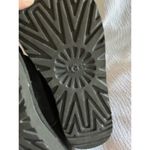 UGG Women’s 6 Black Stars Sheep Skin Fur Lined Classic Short 2 Comfy Comfy Boot Photo 9