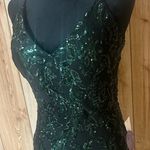Windsor Taisia Formal Sequin Scroll Dress In Hunter Green Photo 7