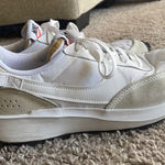 Nike  Women’s Shoes Photo 0