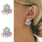 Stud pink and green flowers earrings Photo 7
