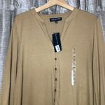 Jones New York NWT Gold Metallic Button Front Cropped Sleeve Shirt Size Medium Photo 2