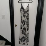 Hering Black and White Floral Tie Back Maxi Dress in Size Medium Photo 2