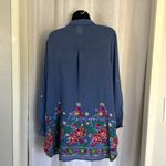 FIG & FLOWER EMBROIDERED BUTTON SHIRT Sz: L Blue Size L Photo 5