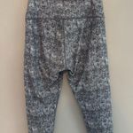 Peloton  Blue Cropped High Waist Leggings Photo 4