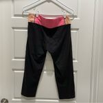 PINK - Victoria's Secret Victoria's Secret PINK Flat Waist Cropped Yoga Pants Photo 5