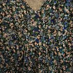 Nordstrom Floral feminine Y2K style V-Neck babydoll playful Blouse size medium Photo 3