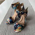 Apt. 9  Navy Blue Pink Floral Ankle Strap High Block Heel Sandals Size 7 Photo 2