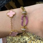 Gold and Pink lips Chain bracelet Photo 4