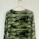 Bobbie & Brooks Bobbie Brooks Long Sleeve Camo Cropped Shirt Womens Small Green Photo 7