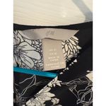H&M  Floral Print Jumpsuit Black White Belted V‎ Neck Casual Size 10 Photo 2
