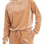 belle du jour Juniors' Pull On Flare Velour Pants Photo 3