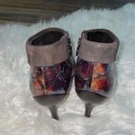 Donald J Pliner Rula Brown Tortoise with Suede trim ankle booties Size 6.5 Photo 6