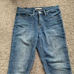 Levi's Women's  312 Shaping Slim Jeans Size 28 Photo 1