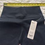 CRZ Yoga NWT  Seamless Capris Size M( 8/10). Photo 2