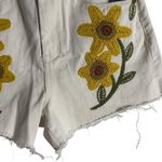 BLANK NYC The Reeve Sunflower Floral Embroidered White Denim Shorts 27 Photo 6