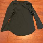 Chic Forest Green V Photo 4