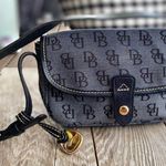 Dooney & Bourke Cute shoulder bag Photo 0